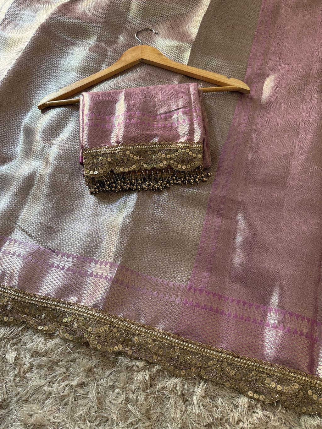Dil Lavender Banarasi Silk Saree