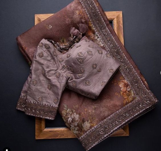 Attractive Coffee Saree with Look