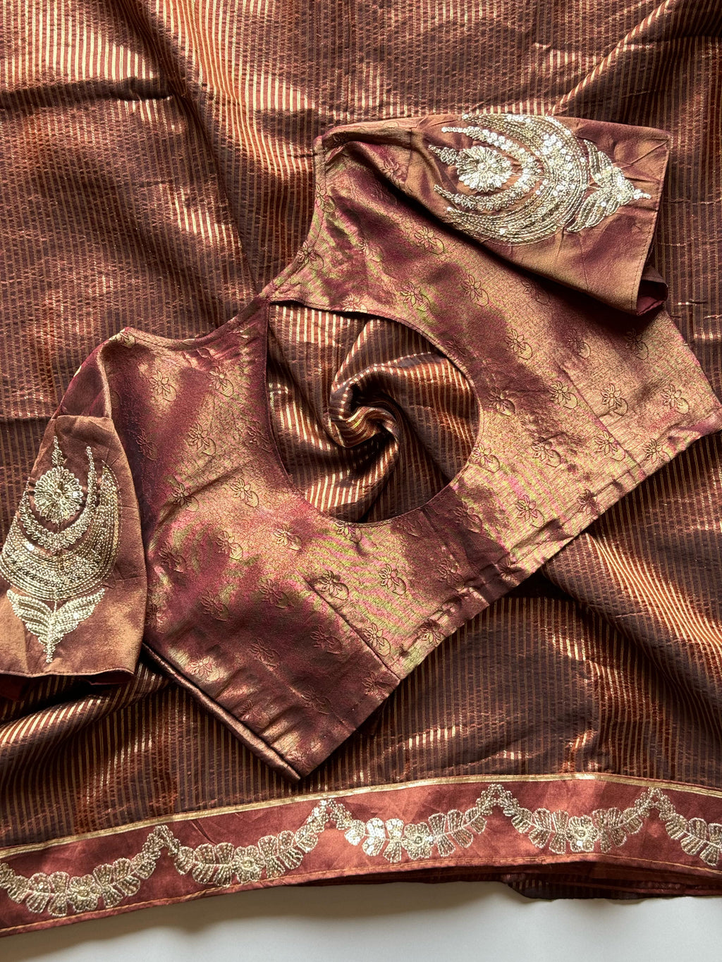 Stars on Rose Saree
